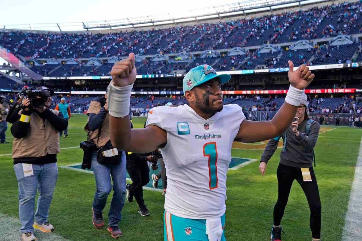 Miami Dolphins quarterback Tua Tagovailoa has been honored with the title of Polynesian Pro Football Player of the Year